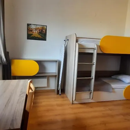 Lägenhet For Guests